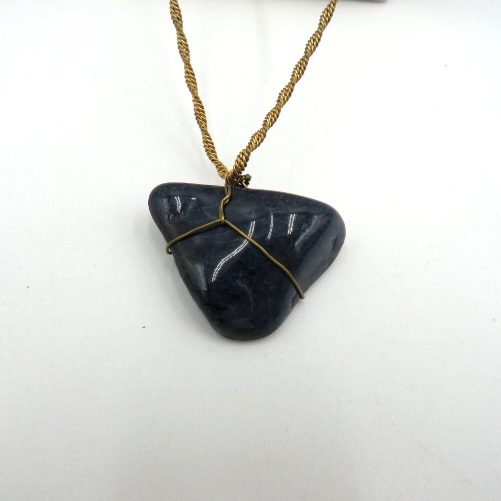 Apatite Necklace Gold Tone Twisted Chain 24" Wire Wrapped 1.5" Polished Stone‎